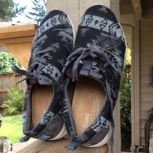 TOMS sneakers, lace up tribal fabric pattern Black